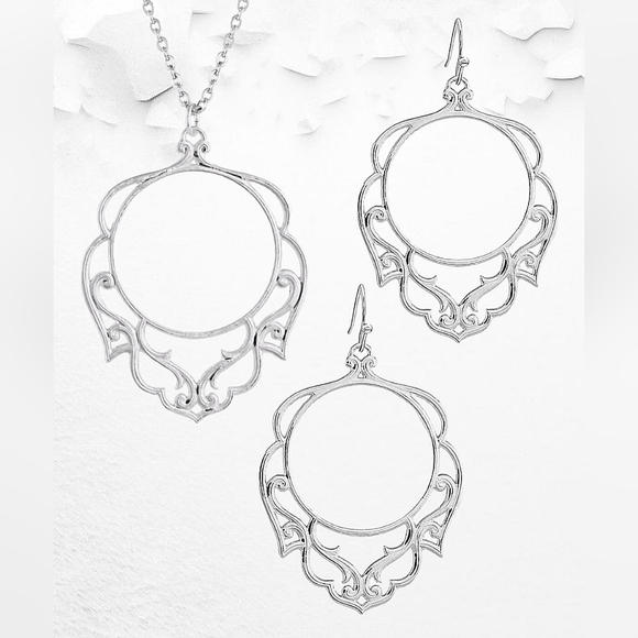 Montana Silversmiths Wide Open Spaces Filigree Necklace & Earrings Set - Picture 1 of 11